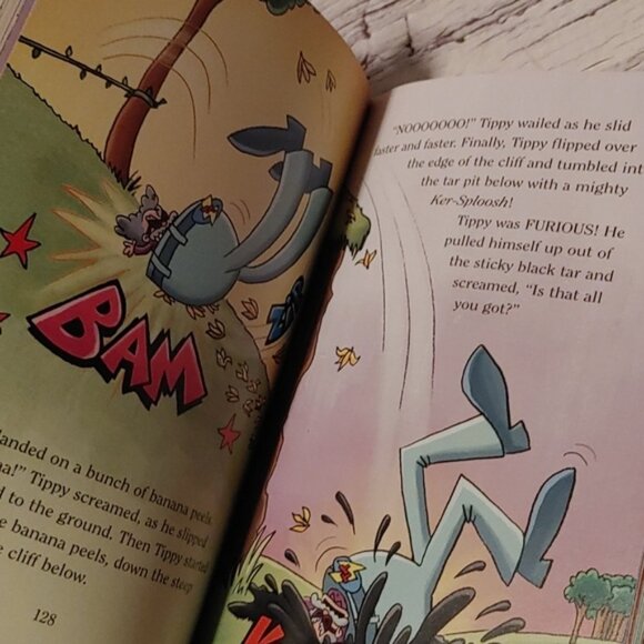 Captain Underpants Full Color Book - Picture 4 of 5